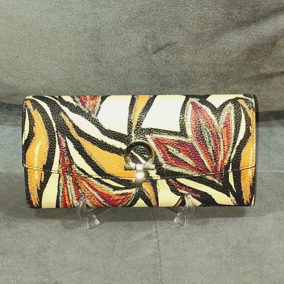 RARE SALVATORE FERRAGAMO GANCINI FLORAL PRINT CONTINENTAL LONG WALLET EUC - Picture 15 of 16